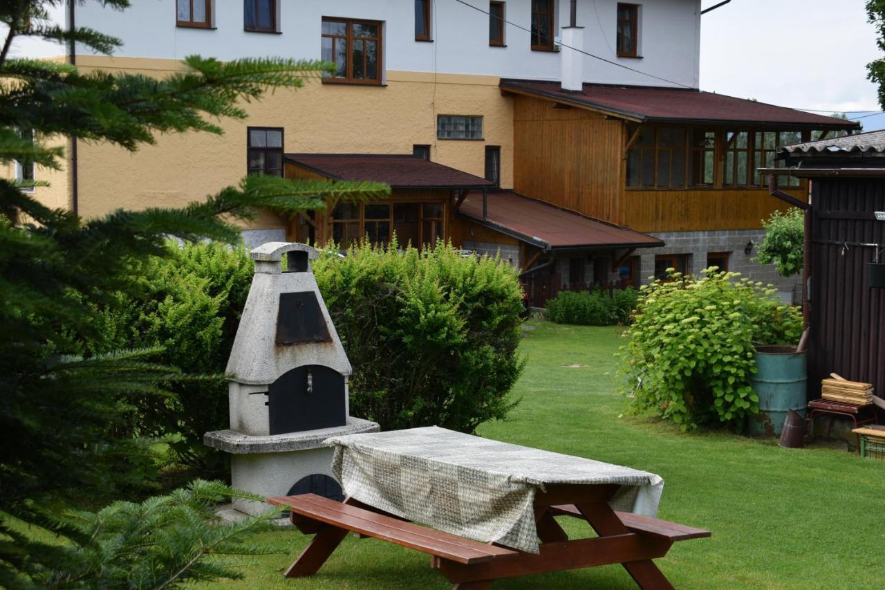 Penzion Sumava - Apartman Horní Planá Buitenkant foto